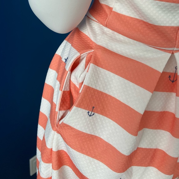 Above-knee Summer Dress with Pockets - Picture 6 of 10